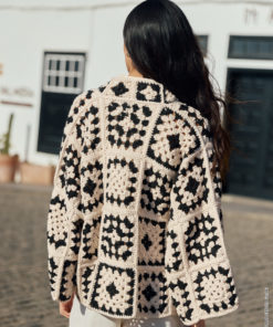 Strickset Jacke In Quadratischen Motiven Aus Campo Von Lana Grossa 5 Strickset Jacke In Quadratischen Motiven Aus Campo Von Lana Grossa – Bild 3