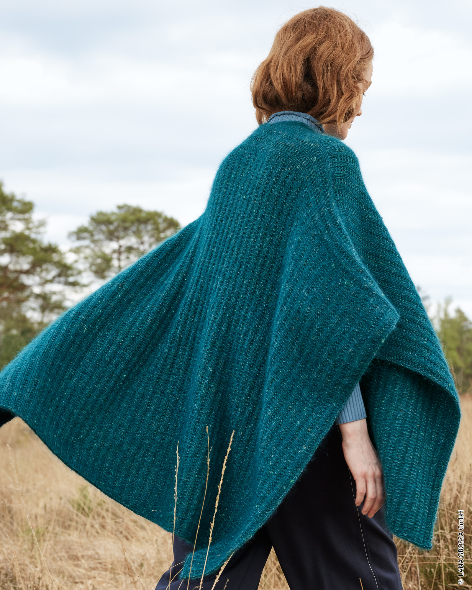 Strickset Poncho Aus Cashmere 16 Fine Und Natural Superkid Tweed Von Lana Grossa 1 Strickset Poncho Aus Cashmere 16 Fine Und Natural Superkid Tweed Von Lana Grossa