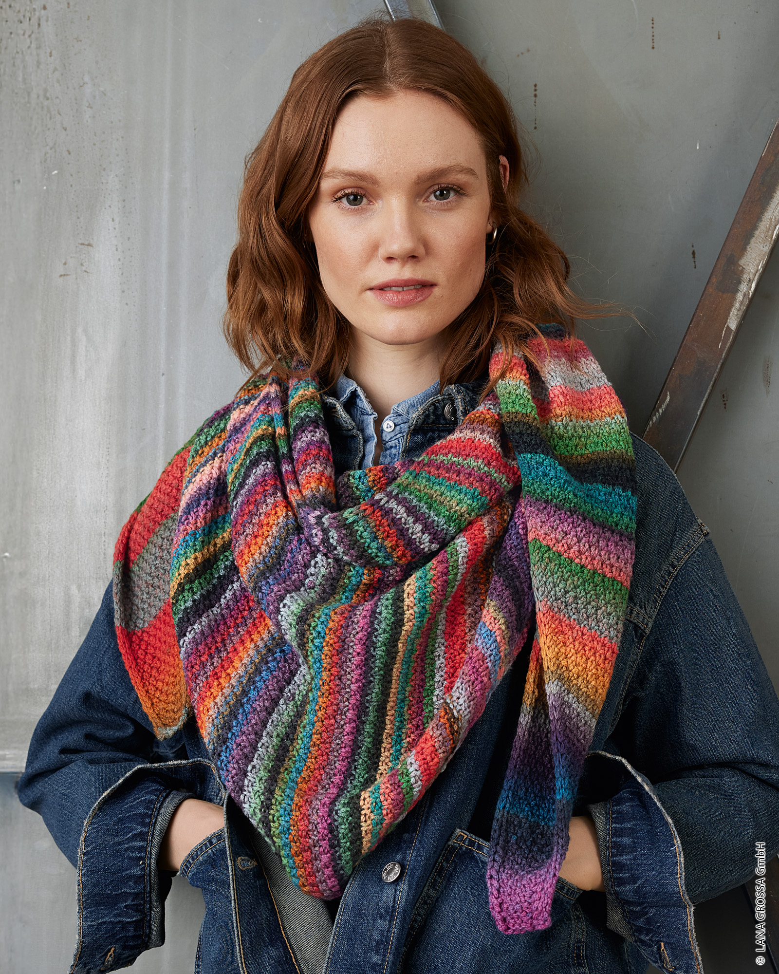 Strickset Dreieckstuch Mit Perlmuster Aus Farfalla Von Lana Grossa 2 Strickset Dreieckstuch Mit Perlmuster Aus Farfalla Von Lana Grossa – Bild 2