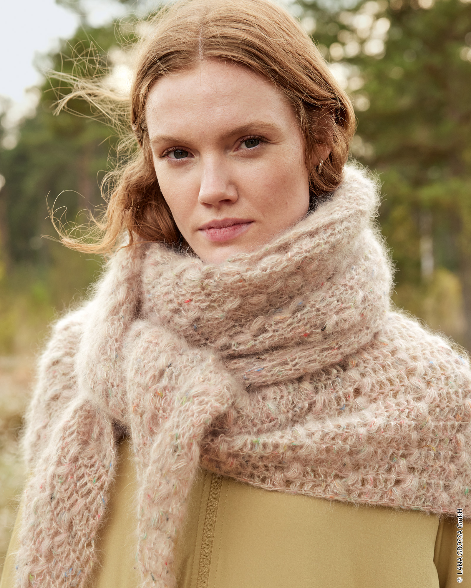 Strickset Häkeltuch Mit Büschelmaschen Aus Natural Superkid Tweed Von Lana Grossa 2 Strickset Häkeltuch Mit Büschelmaschen Aus Natural Superkid Tweed Von Lana Grossa – Bild 2