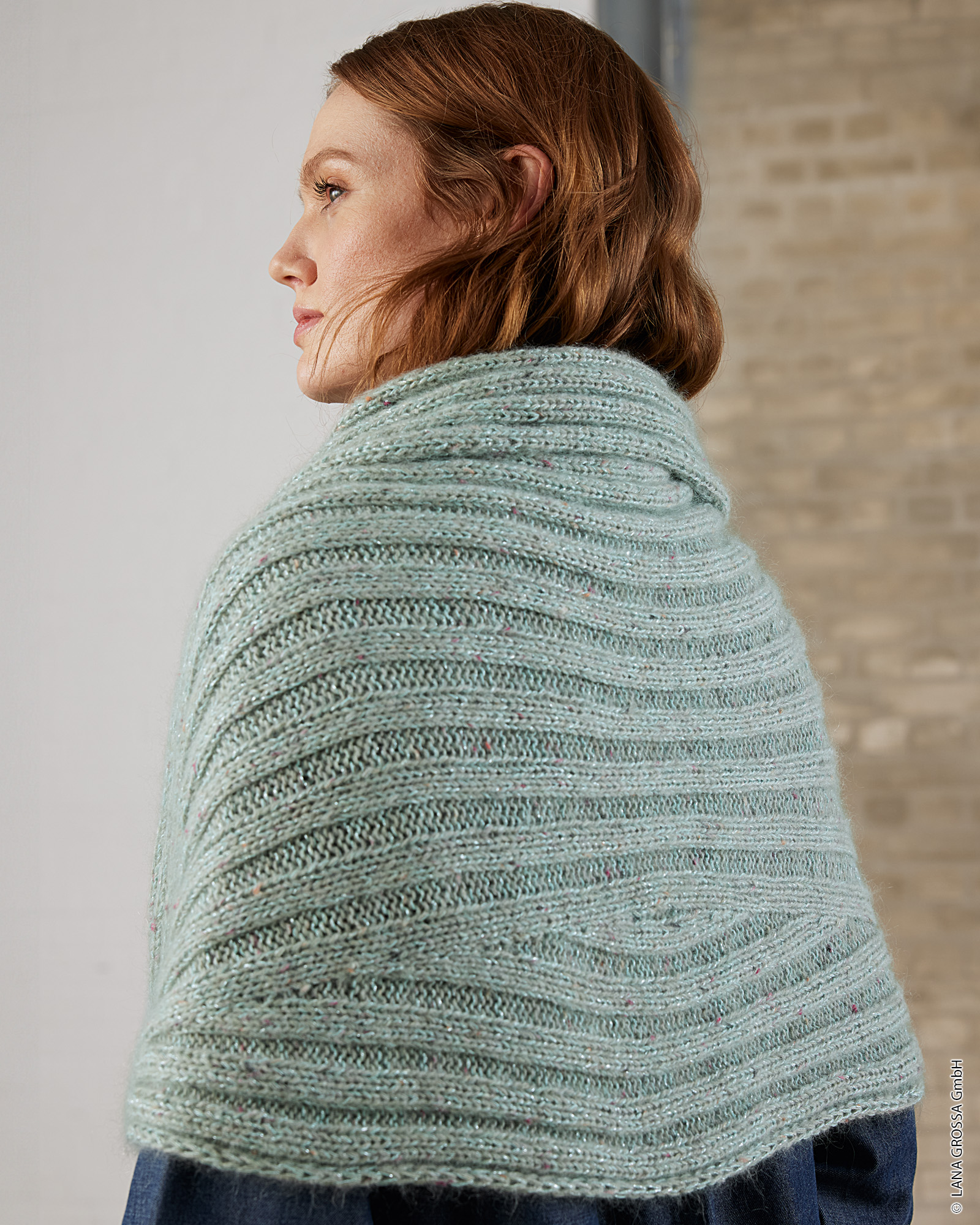 Strickset Rippenmuster-Tuch Aus Ecopuno, Brillino Und Natural Superkid Tweed Von Lana Grossa 2 Strickset Rippenmuster-Tuch Aus Ecopuno, Brillino Und Natural Superkid Tweed Von Lana Grossa – Bild 2