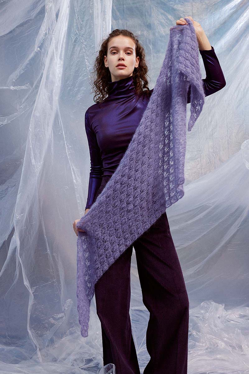 Strickset Dreiecktuch Aus Mohair Luxe Von Lang Yarns 1 Strickset Dreiecktuch Aus Mohair Luxe Von Lang Yarns