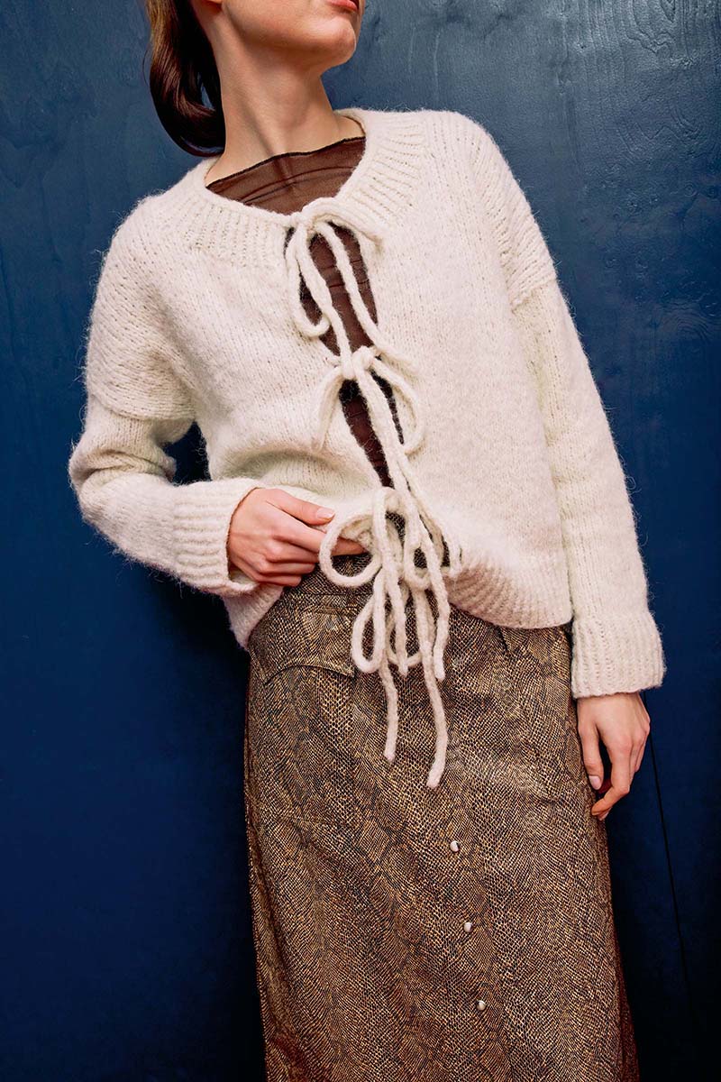 Strickset Kurze Jacke Top Down Aus Baby Lama Von Lang Yarns 2 Strickset Kurze Jacke Top Down Aus Baby Lama Von Lang Yarns – Bild 2