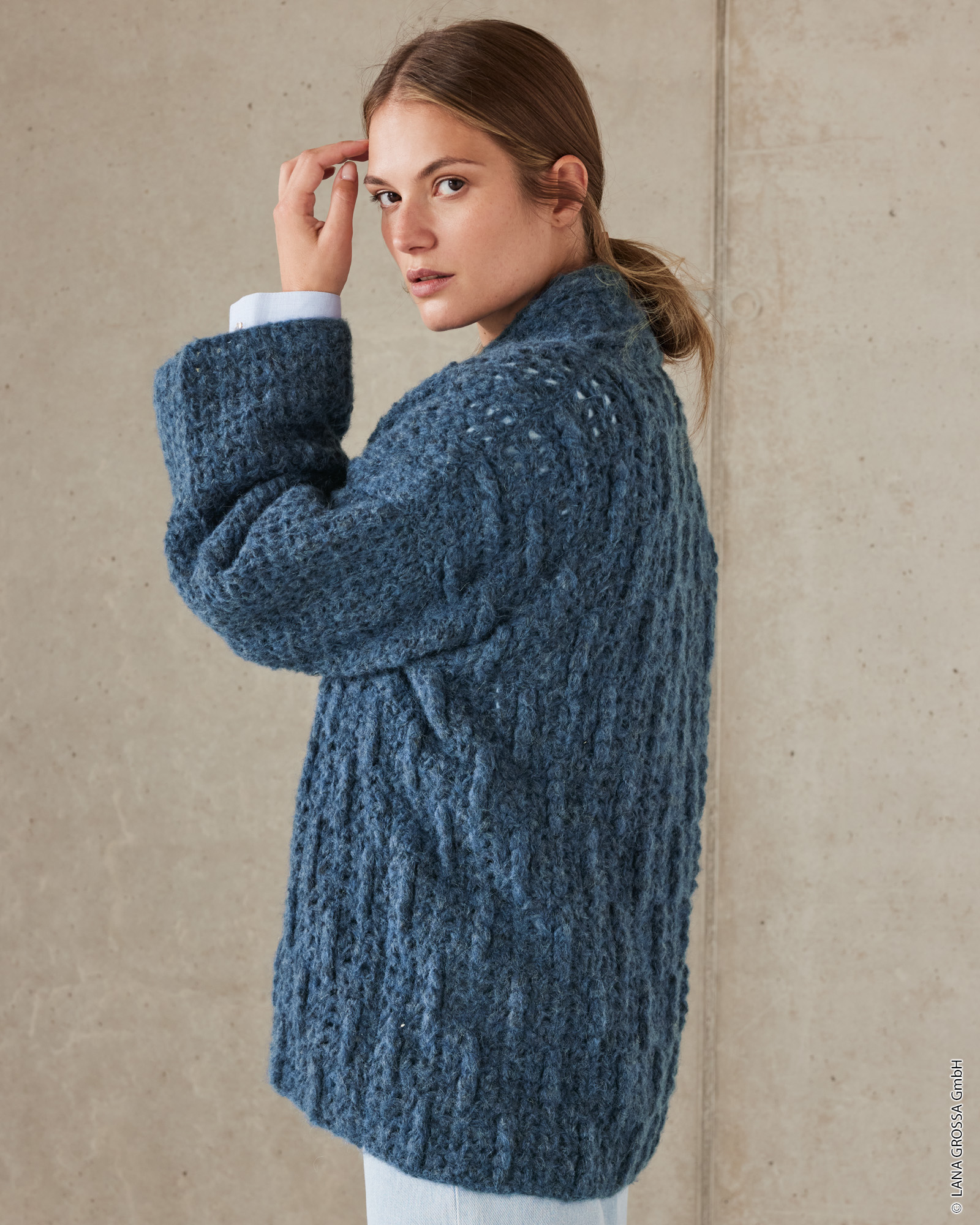 Strickset Häkel-Cardigan Aus Alpaca Air Ii Von Lana Grossa 3 Strickset Häkel-Cardigan Aus Alpaca Air Ii Von Lana Grossa – Bild 3