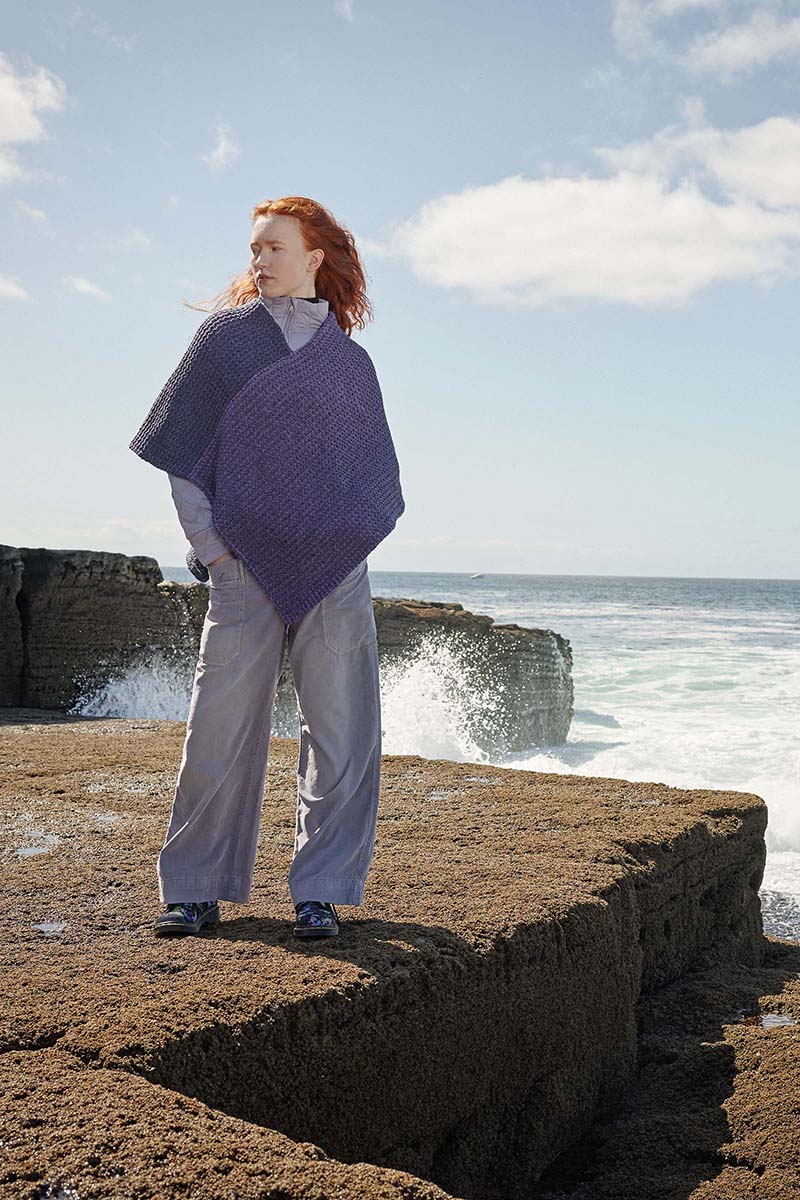 Strickset Poncho Aus Donegal Woolen Spun Von Lang Yarns 1 Strickset Poncho Aus Donegal Woolen Spun Von Lang Yarns