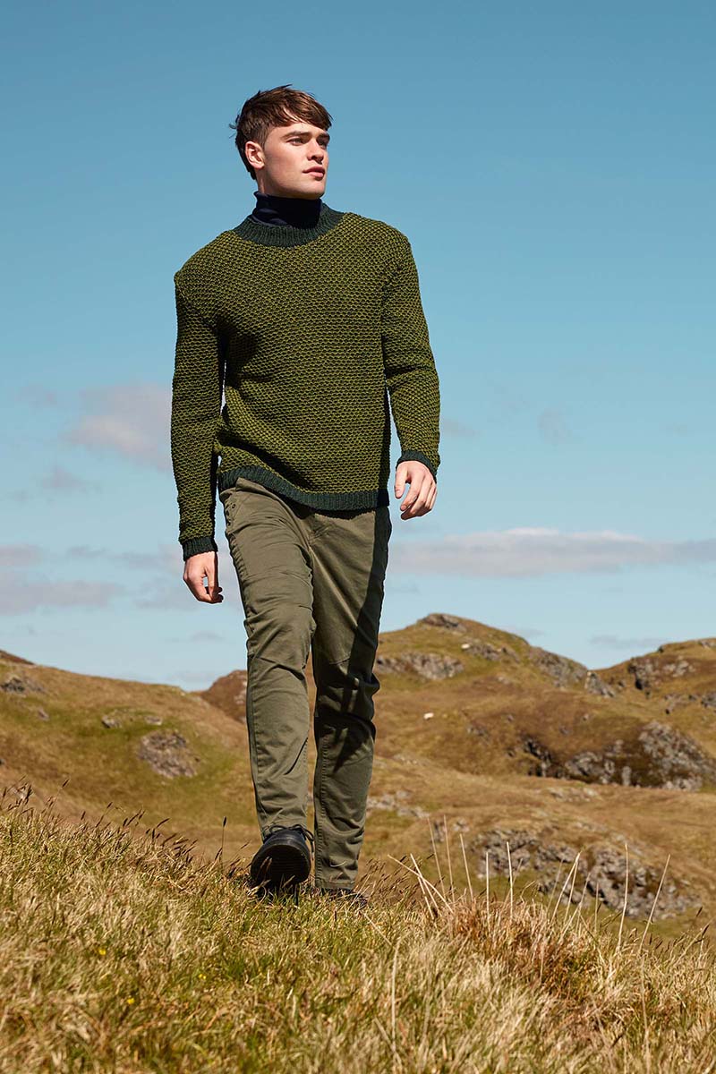 Strickset Herrenpullover Aus Donegal Woolen Spun Von Lang Yarns 2 Strickset Herrenpullover Aus Donegal Woolen Spun Von Lang Yarns – Bild 2