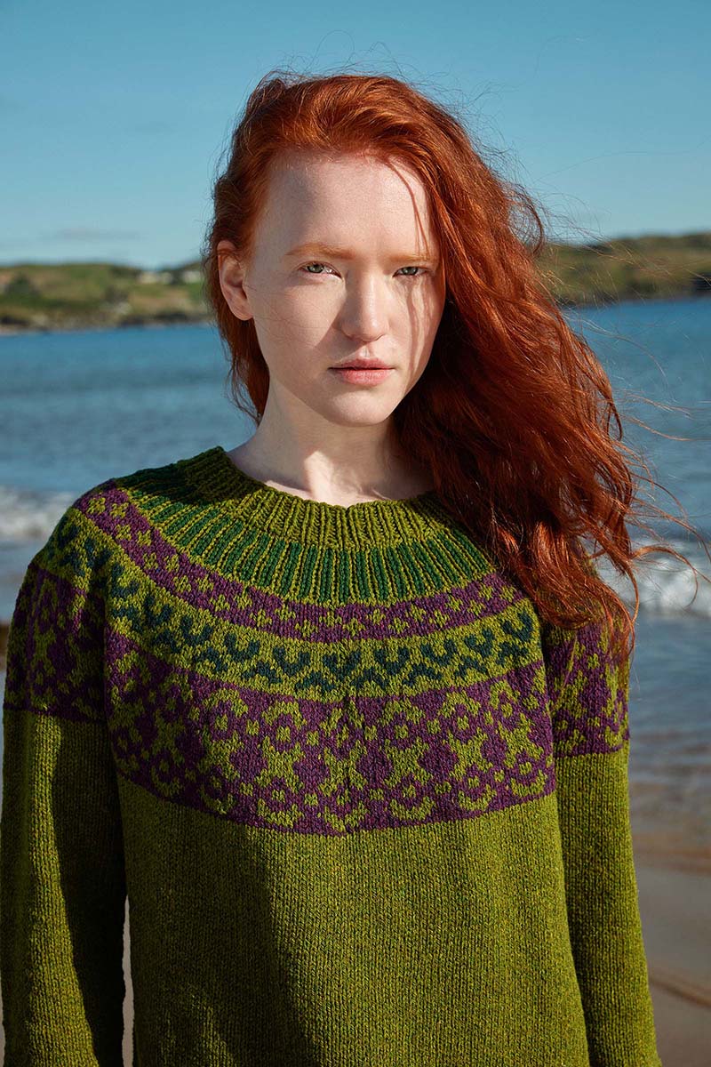 Strickset Pullover Top Down Aus Donegal Woolen Spun Von Lang Yarns 3 Strickset Pullover Top Down Aus Donegal Woolen Spun Von Lang Yarns – Bild 3