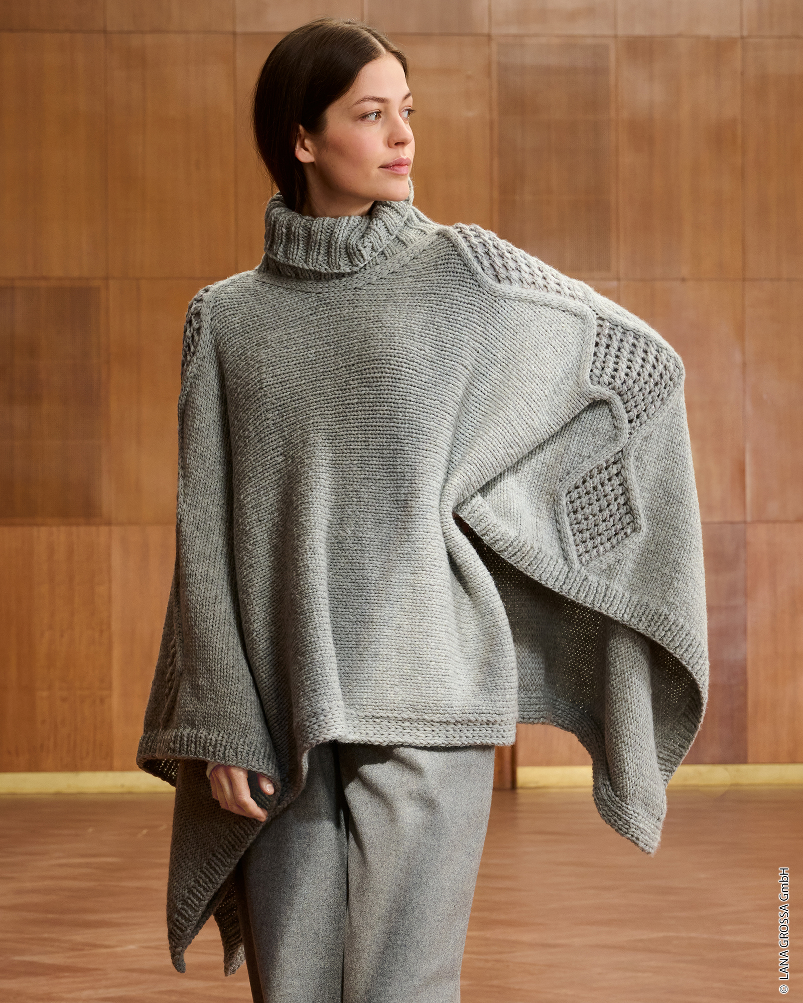 Strickset Poncho Aus Cool Merino Big Und Glamour Von Lana Grossa 1 Strickset Poncho Aus Cool Merino Big Und Glamour Von Lana Grossa