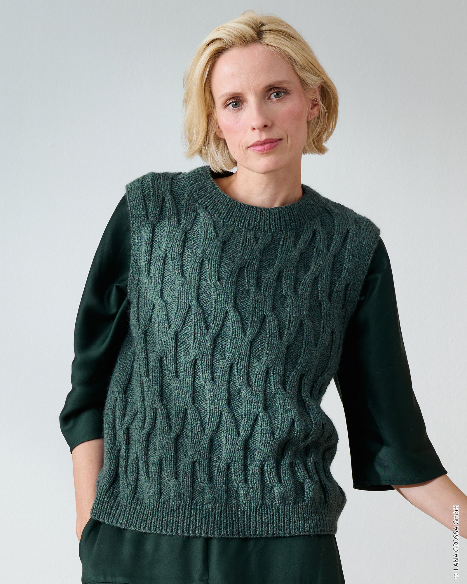 Strickset Slipover Im Struktur-Rippenmuster Aus Cool Merino Von Lana Grossa 1 Strickset Slipover Im Struktur-Rippenmuster Aus Cool Merino Von Lana Grossa