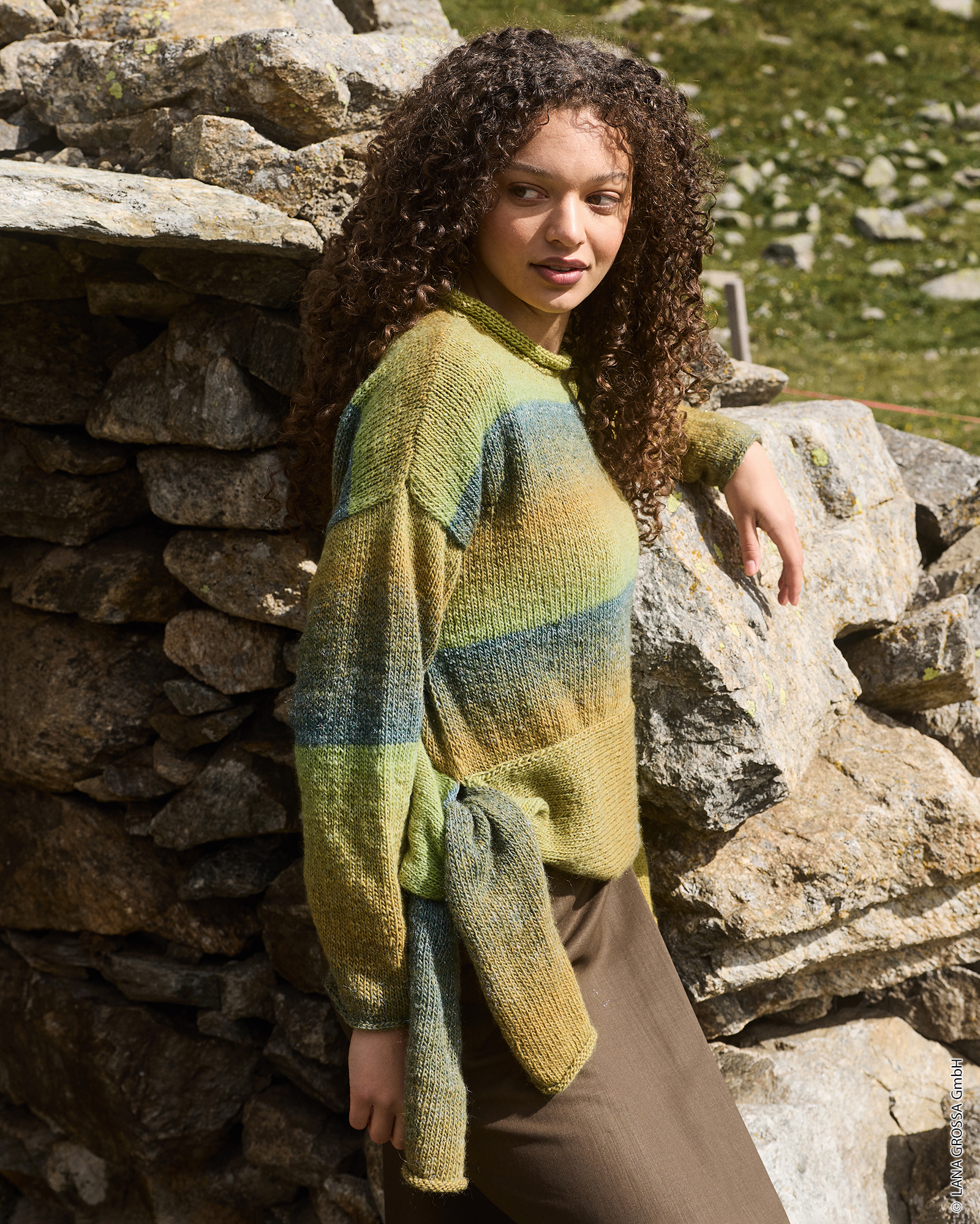 Strickset Pullover Mit Betontem Saum Aus Gomitolo Gala Von Lana Grossa 2 Strickset Pullover Mit Betontem Saum Aus Gomitolo Gala Von Lana Grossa – Bild 2