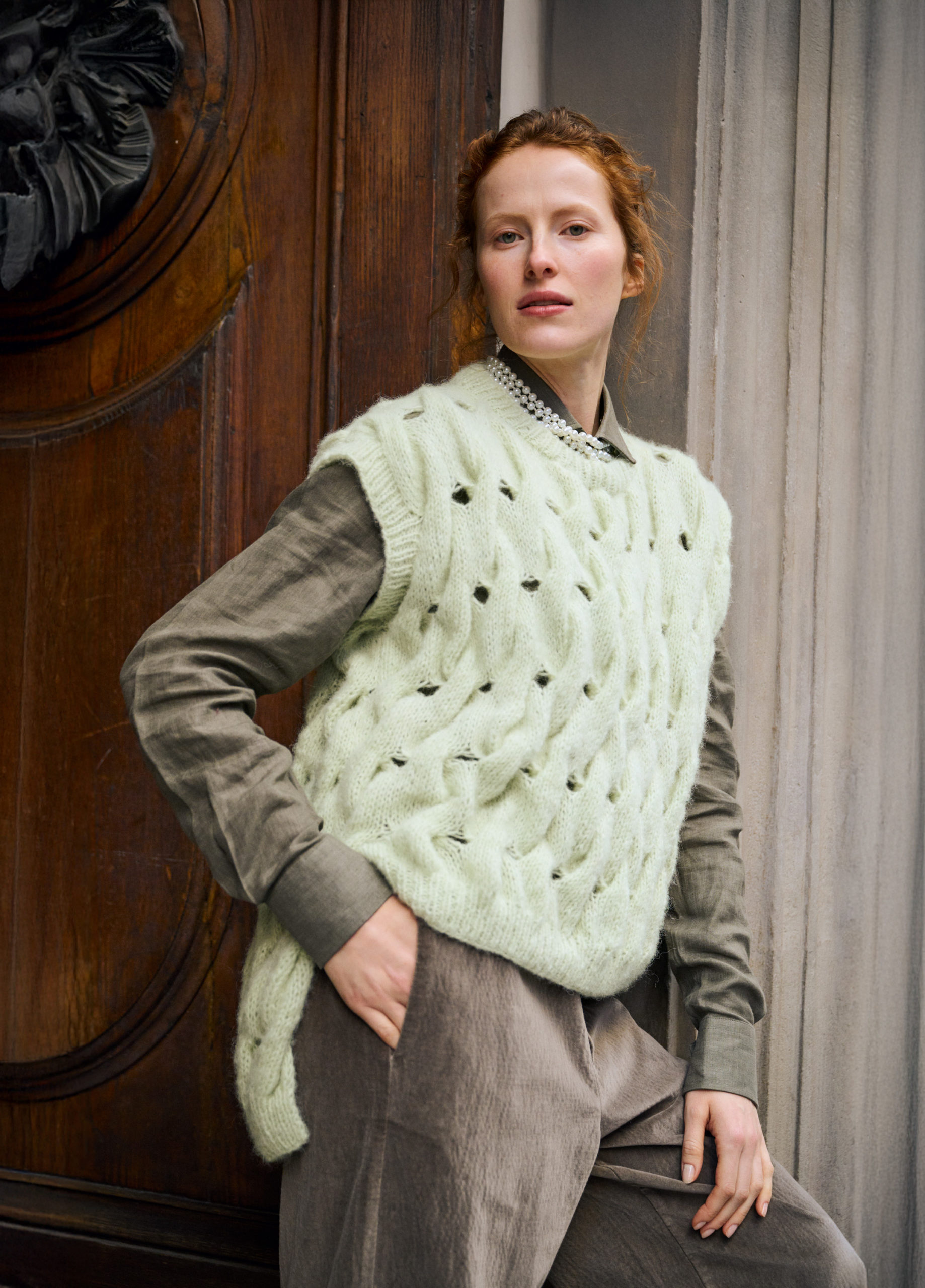 Strickset Zopfmuster-Pullunder Aus Nebbia Von Lana Grossa 1 Strickset Zopfmuster-Pullunder Aus Nebbia Von Lana Grossa