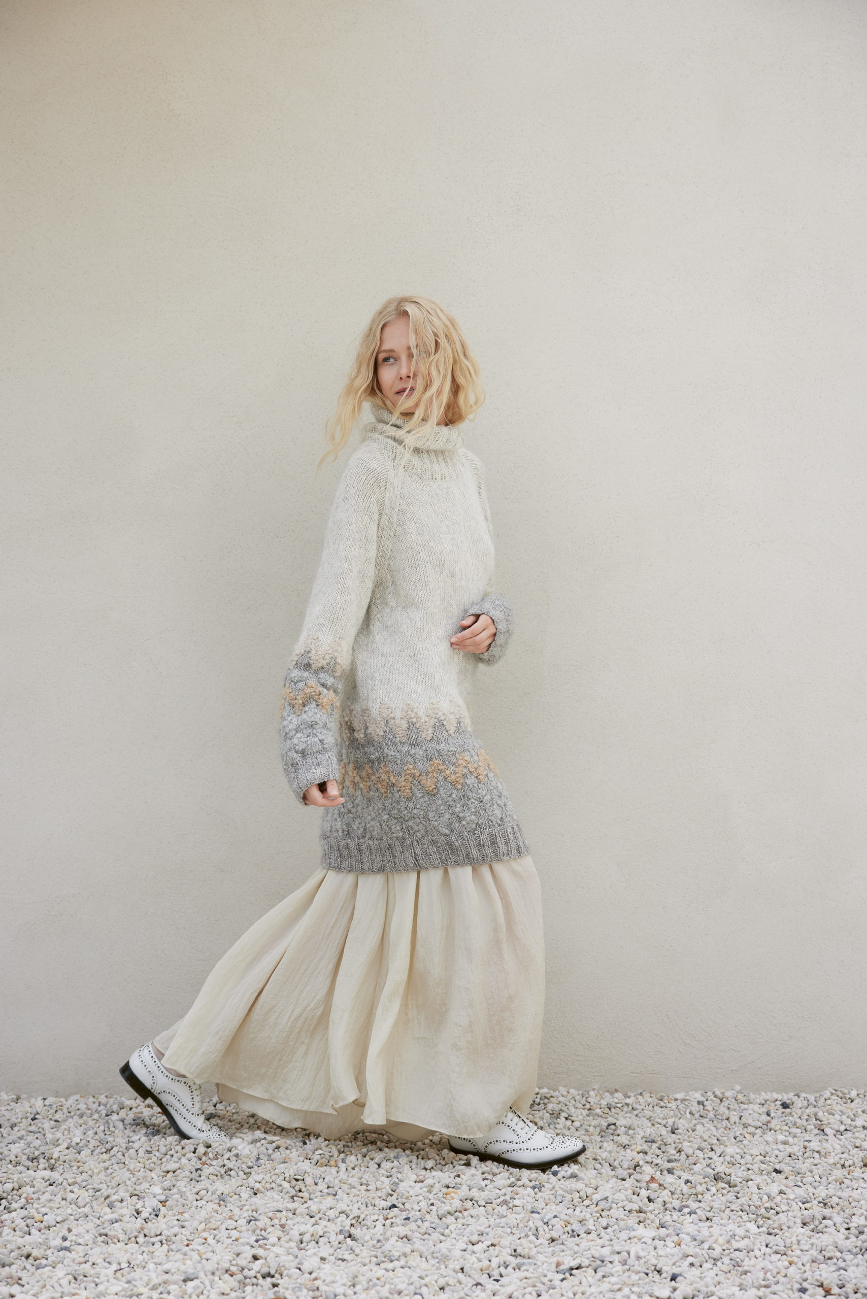 Strickset Raglan-Sweater Aus Natural Alpaca Pelo Und Orsetto Von Lana Grossa 1 Strickset Raglan-Sweater Aus Natural Alpaca Pelo Und Orsetto Von Lana Grossa
