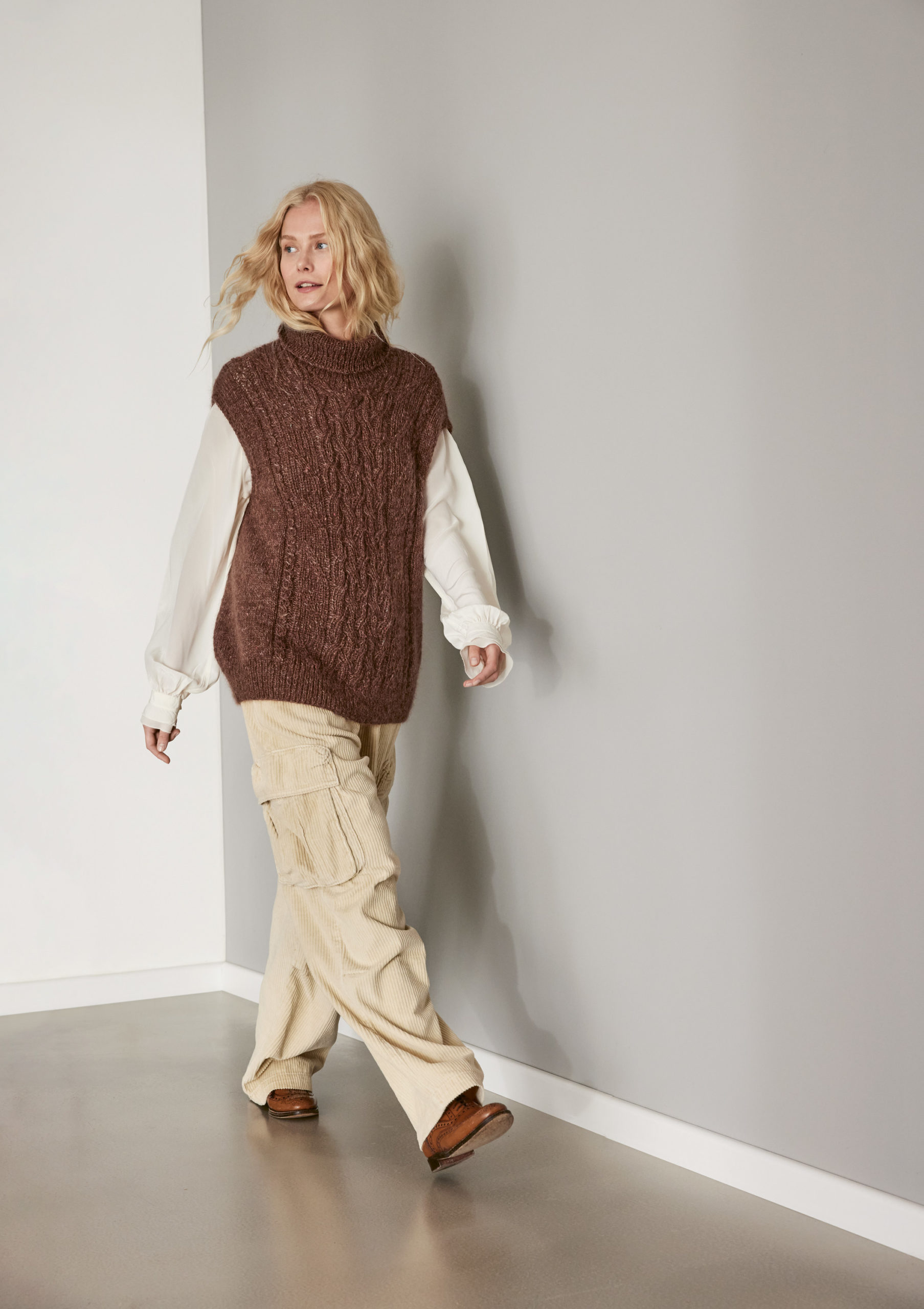 Strickset Zopf-Slipover Aus Ecopuno Und Natural Superkid Tweed Von Lana Grossa 1 Strickset Zopf-Slipover Aus Ecopuno Und Natural Superkid Tweed Von Lana Grossa