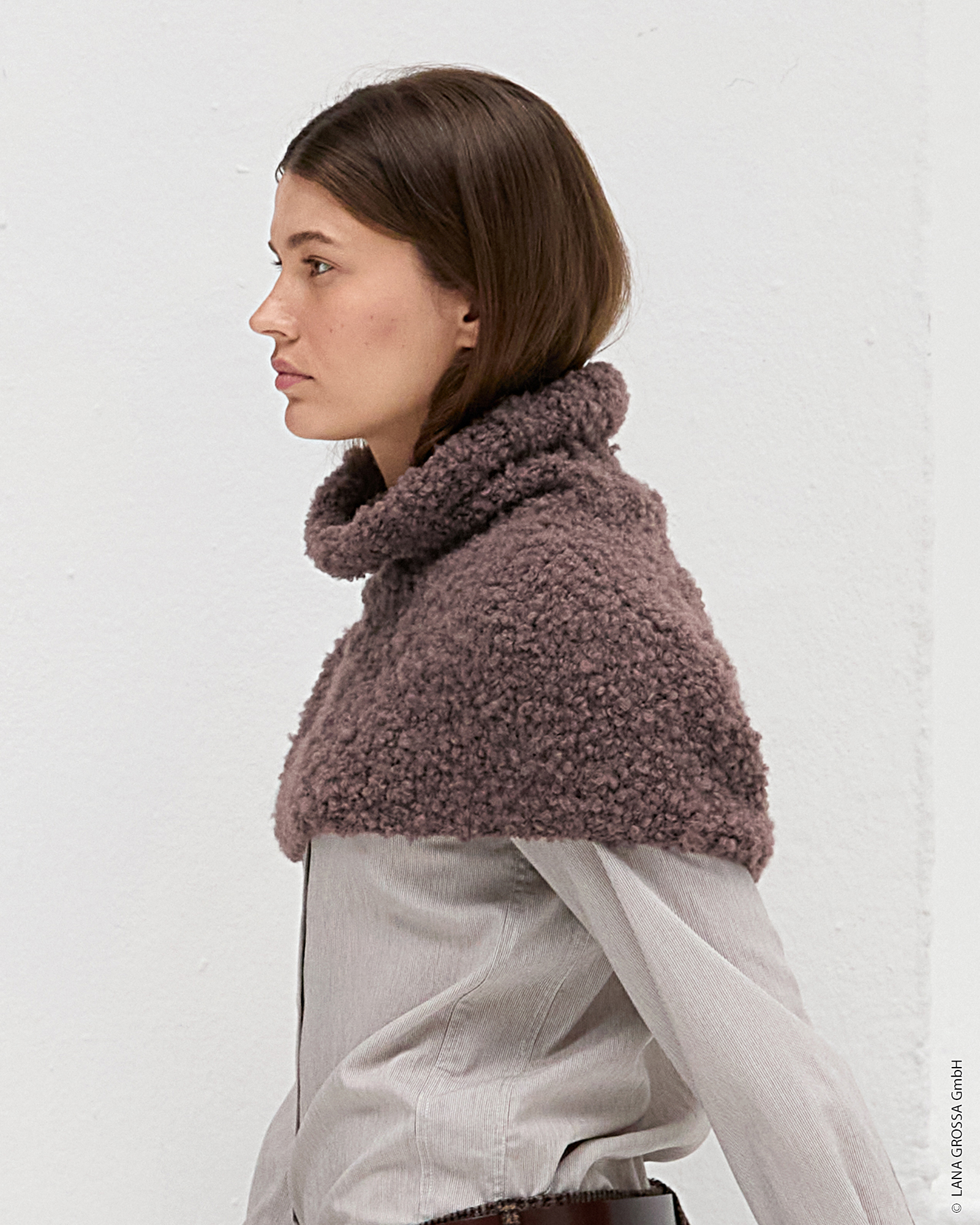 Strickset Cape Aus Orsetto Von Lana Grossa 2 Strickset Cape Aus Orsetto Von Lana Grossa – Bild 2