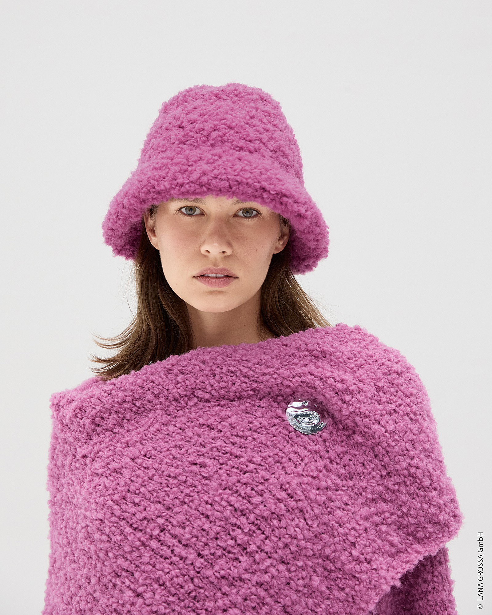 Strickset Poncho Aus Orsetto Von Lana Grossa 3 Strickset Poncho Aus Orsetto Von Lana Grossa – Bild 3