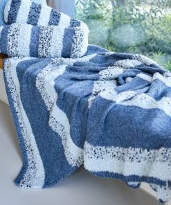 Strickset Decke Glatt Rechts Mit Pailletten aus Orsetto, Brigitte No. 2 und Cosmo von Lana Grossa