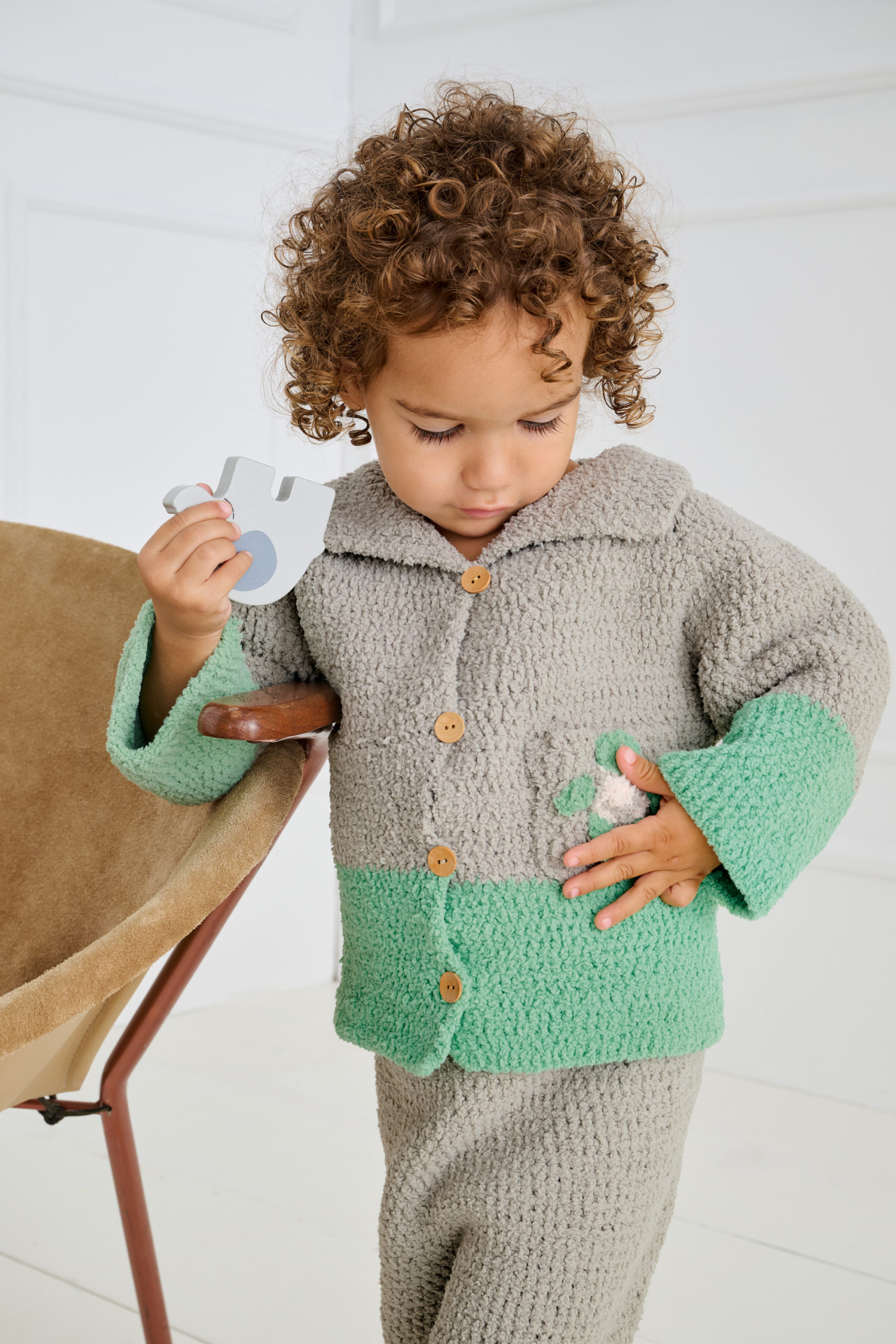 Strickset Jacke Mit Schildkröte Aus Leggerissimo Von Lana Grossa 3 Strickset Jacke Mit Schildkröte Aus Leggerissimo Von Lana Grossa – Bild 3