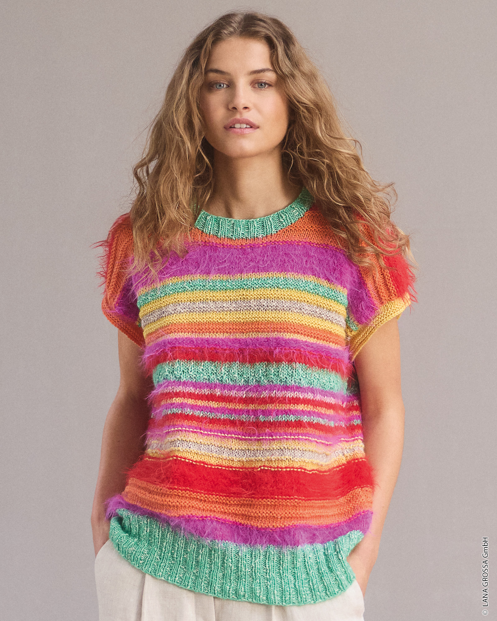 Strickset Pullunder Mit Streifen Aus Basta, Bottoni Und Summer Softness Von Lana Grossa 1 Strickset Pullunder Mit Streifen Aus Basta, Bottoni Und Summer Softness Von Lana Grossa