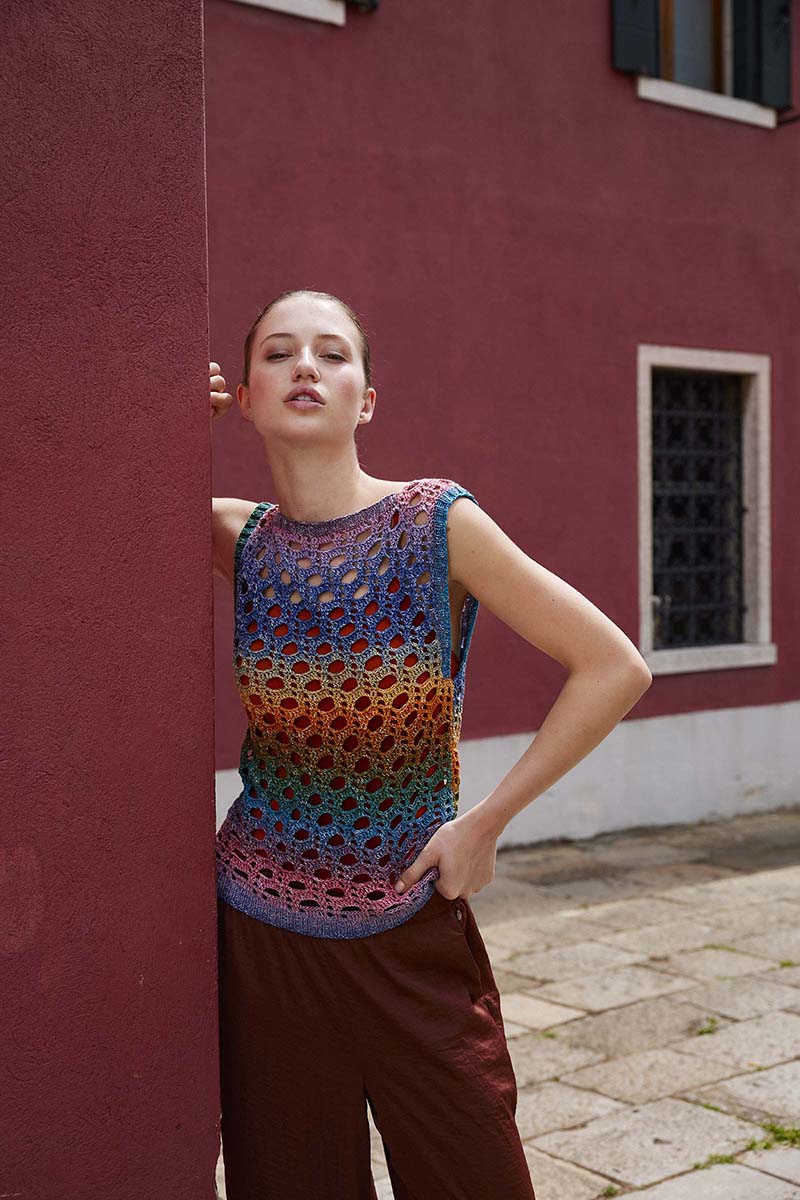 Strickset T-Shirt Gehäkelt Aus Quattro Dégradé Von Lang Yarns 1 Strickset T-Shirt Gehäkelt Aus Quattro Dégradé Von Lang Yarns