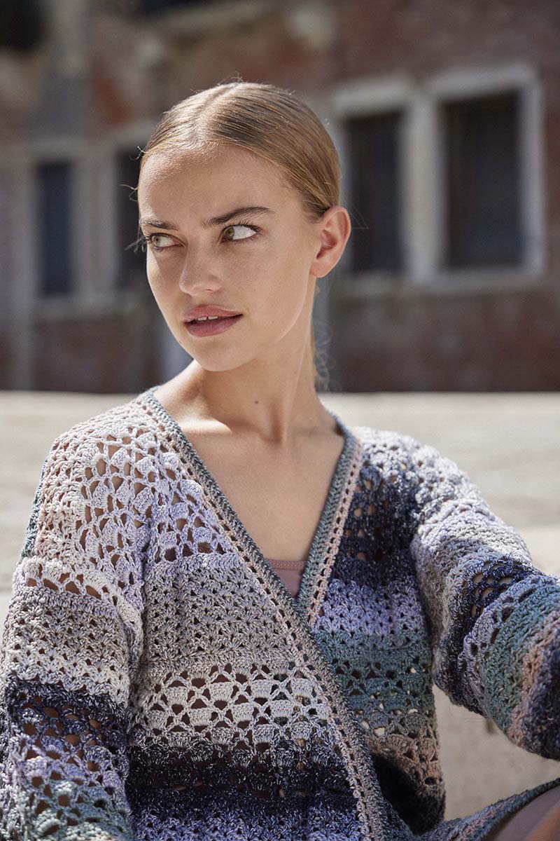 Strickset Jacke Gehäkelt Aus Quattro Dégradé Von Lang Yarns 2 Strickset Jacke Gehäkelt Aus Quattro Dégradé Von Lang Yarns – Bild 2