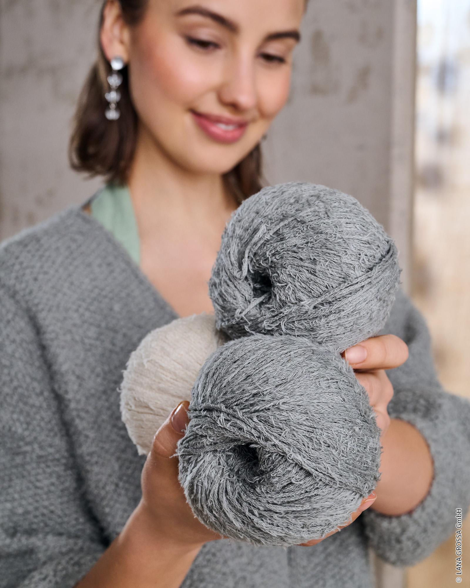 Strickset Jacke Ohne Verschluss Aus Ella Von Lana Grossa 2 Strickset Jacke Ohne Verschluss Aus Ella Von Lana Grossa – Bild 2