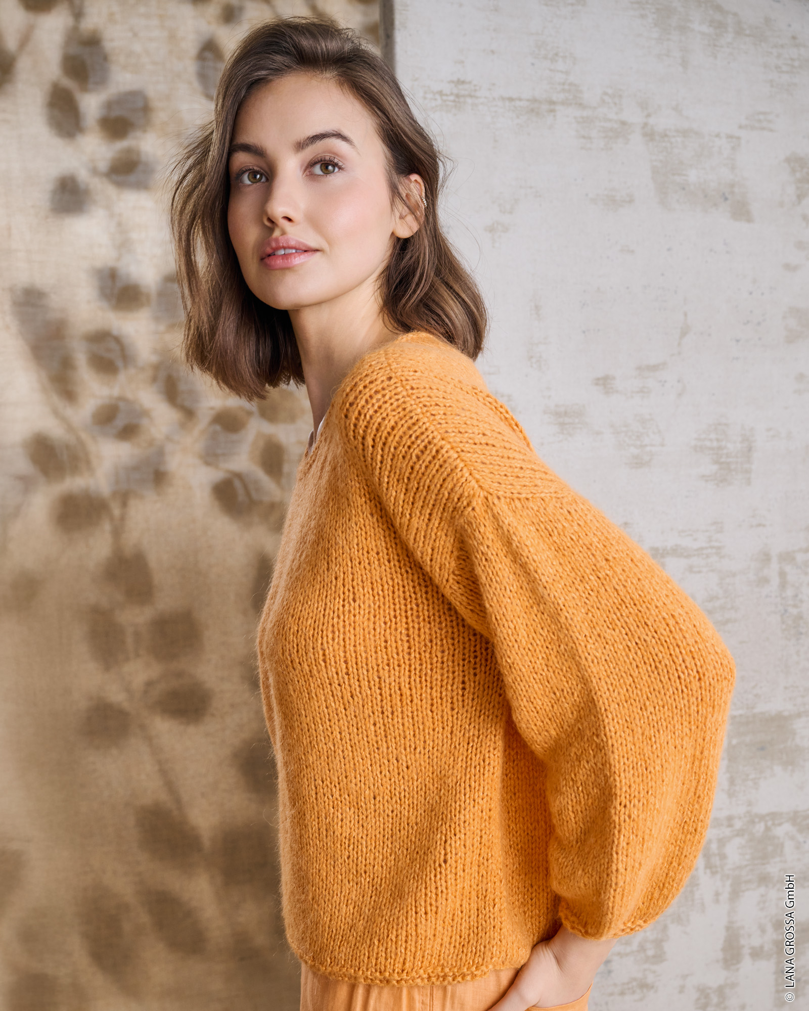 Strickset Pullover Glatt Rechts Aus Linarte Und Setasuri Von Lana Grossa 2 Strickset Pullover Glatt Rechts Aus Linarte Und Setasuri Von Lana Grossa – Bild 2