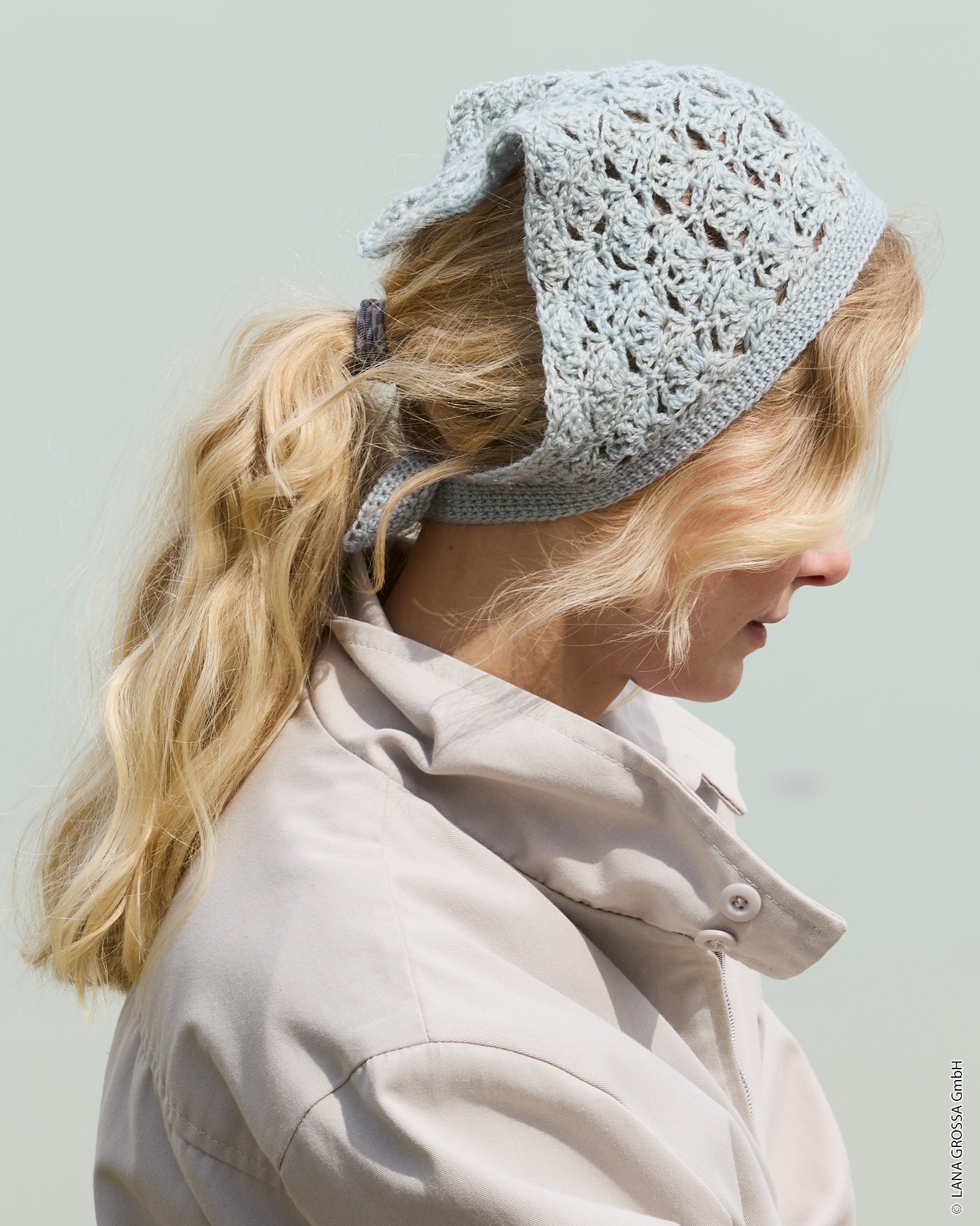 Strickset Kopftuch Mit Bändern Aus Brigitte Silkdream Von Lana Grossa 3 Strickset Kopftuch Mit Bändern Aus Brigitte Silkdream Von Lana Grossa – Bild 3