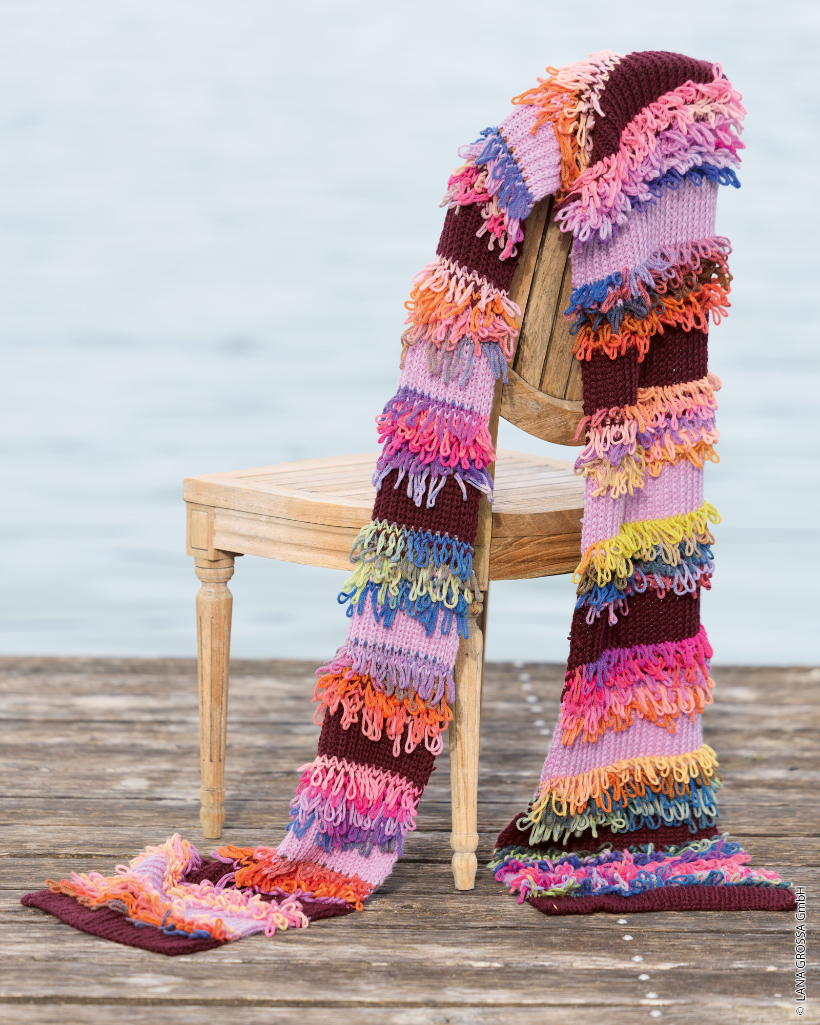 Strickset Schal Im Schlingenmuster Aus Farfalla Und Cool Merino Von Lana Grossa 3 Strickset Schal Im Schlingenmuster Aus Farfalla Und Cool Merino Von Lana Grossa – Bild 3