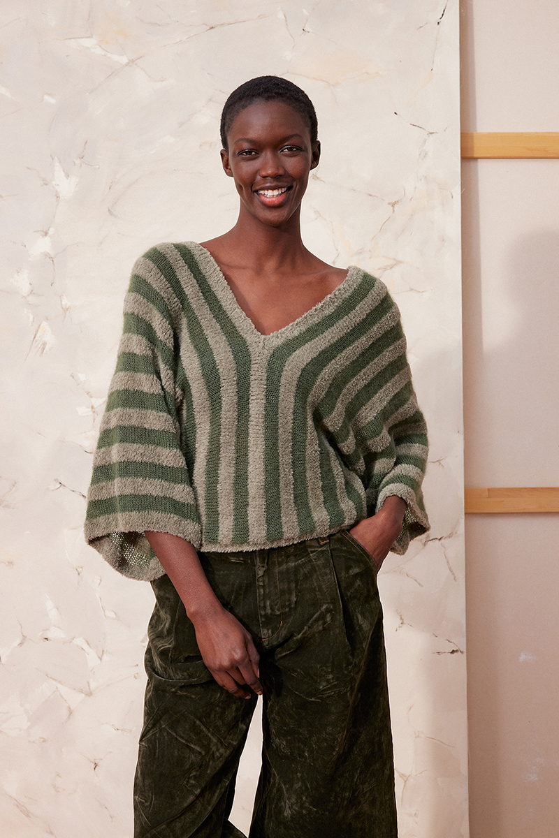 Strickset Pullover Aus Velvet Und Lace Von Lang Yarns 1 Strickset Pullover Aus Velvet Und Lace Von Lang Yarns